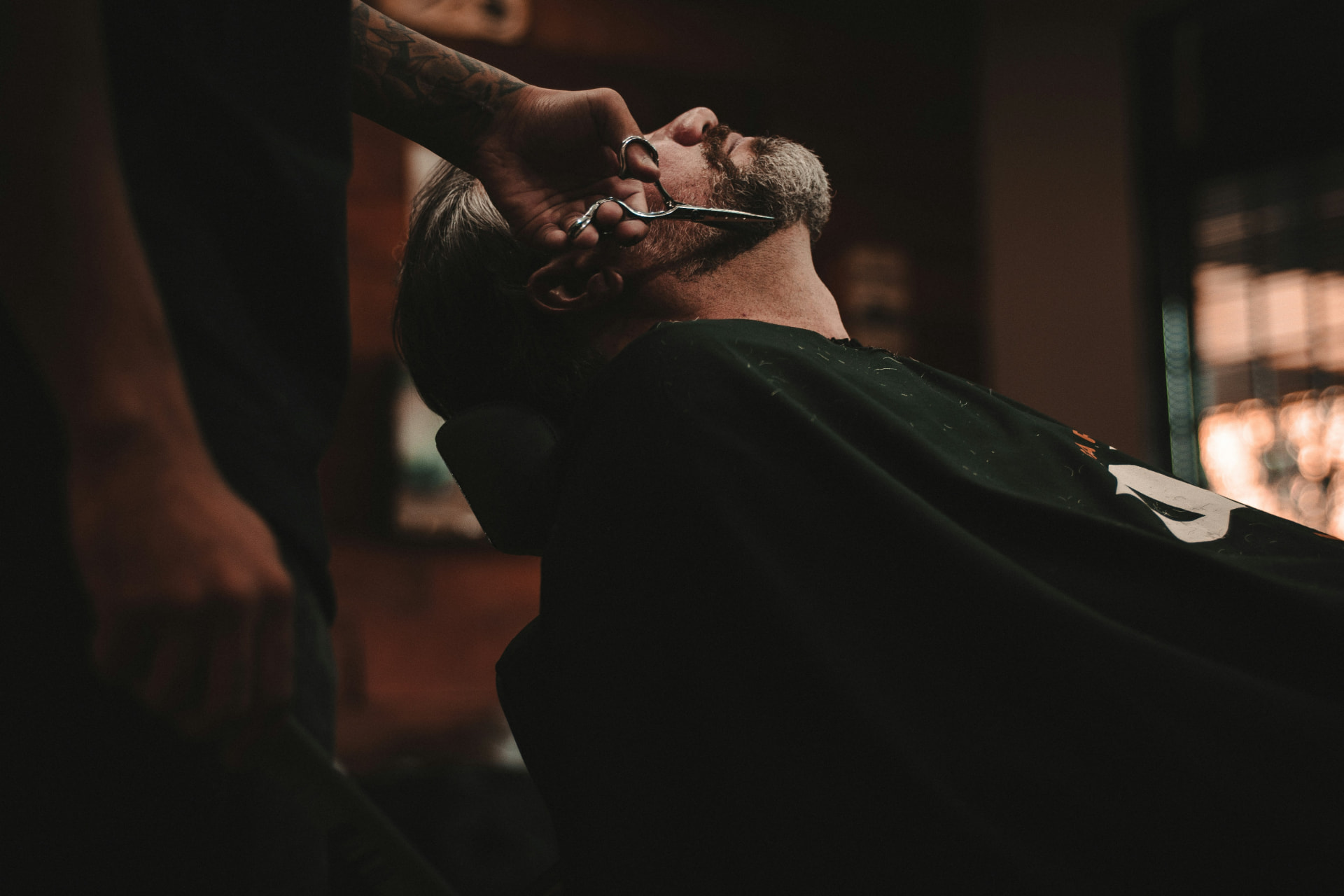 Hot Towel Shave by Ray